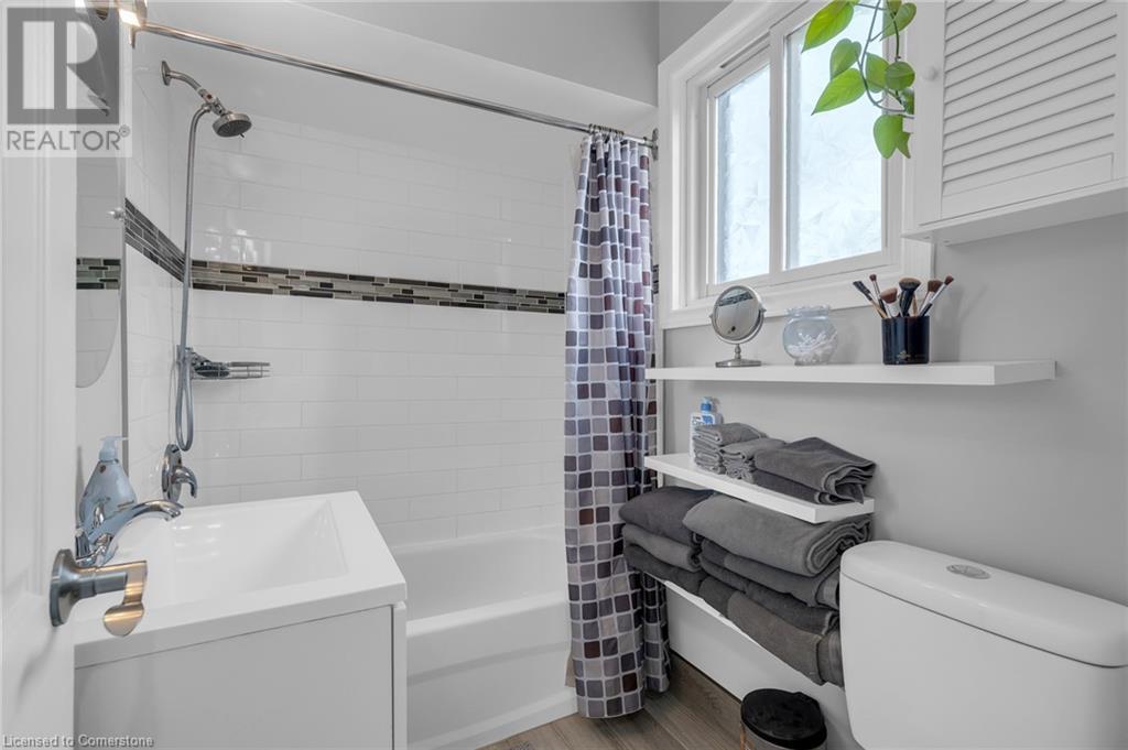 33 Rosedale Avenue, St. Catharines, Ontario  L2P 1Y6 - Photo 13 - 40710197
