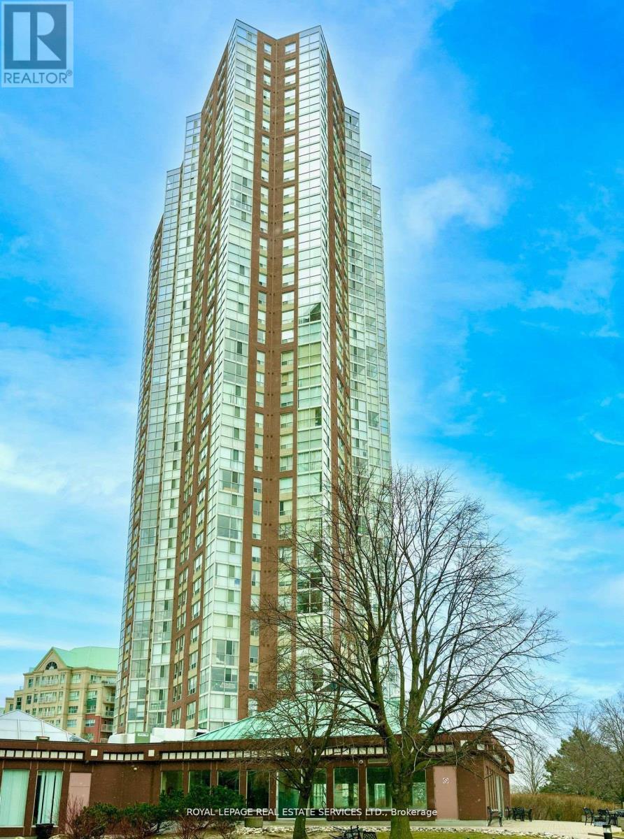 212 - 7 Concorde Place, Toronto, Ontario  M3C 3N4 - Photo 1 - C12106042