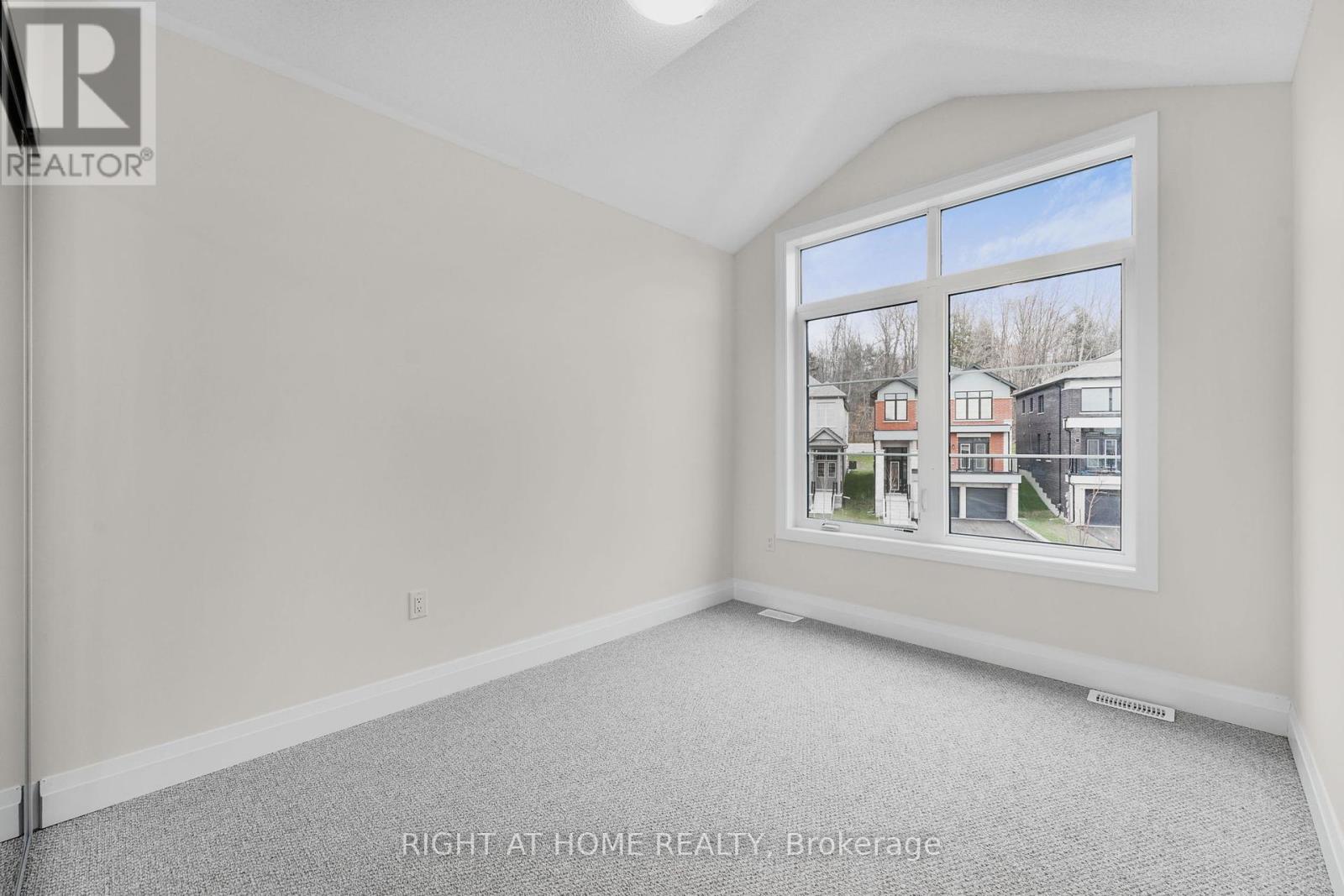 52 Bearberry Road, Springwater, Ontario  L9X 2E2 - Photo 29 - S12106039