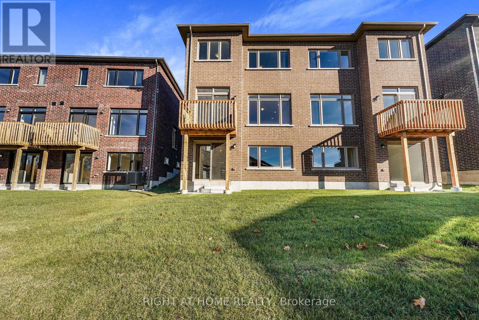 52 Bearberry Road, Springwater, Ontario  L9X 2E2 - Photo 34 - S12106039