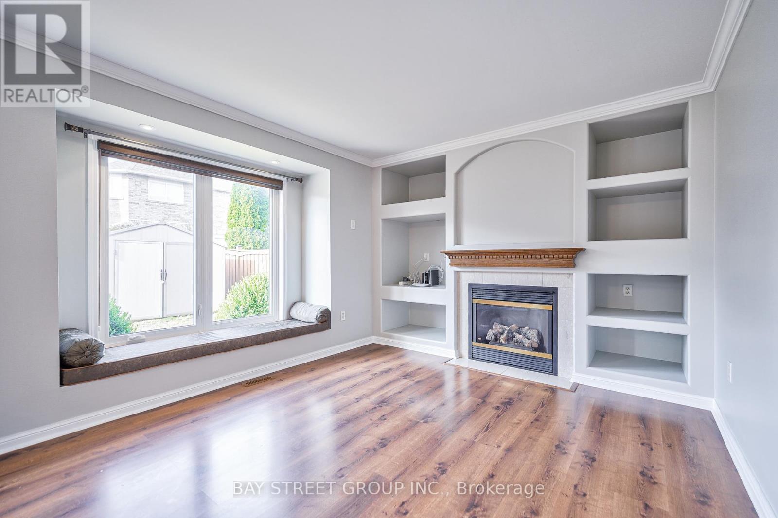 18 Leagrove Street, Brampton, Ontario  L7A 1Z7 - Photo 8 - W12106070