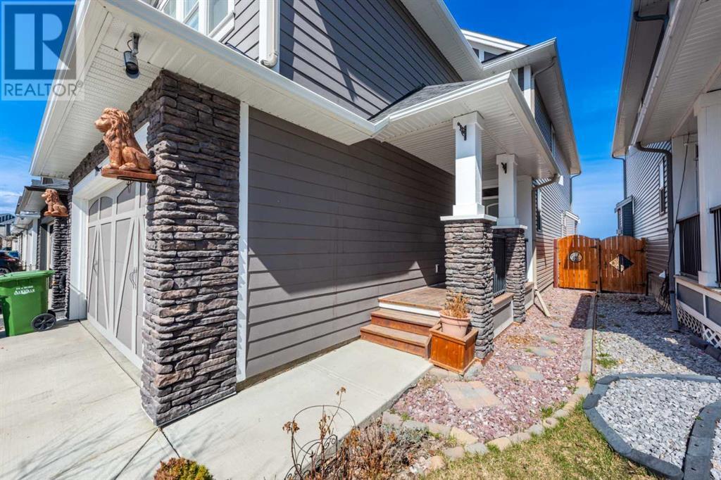 149 Williamstown Park Nw, Airdrie, Alberta  T4B 3Y8 - Photo 4 - A2212662