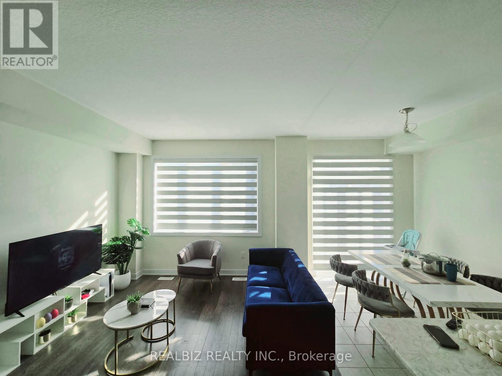 Property at 35 ROWLOCK STREET image 4