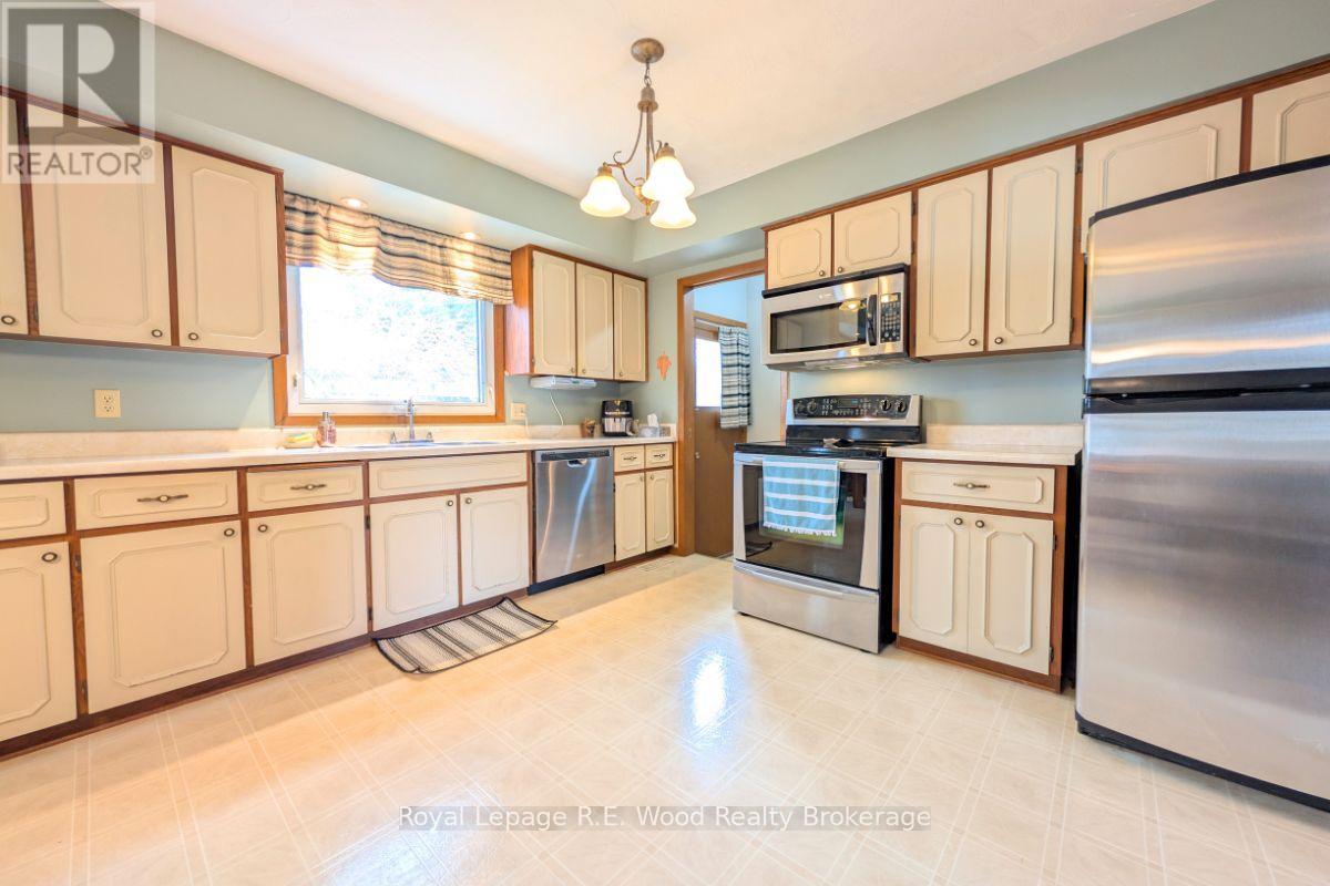 Property at 8 MARSHALL DRIVE image 5