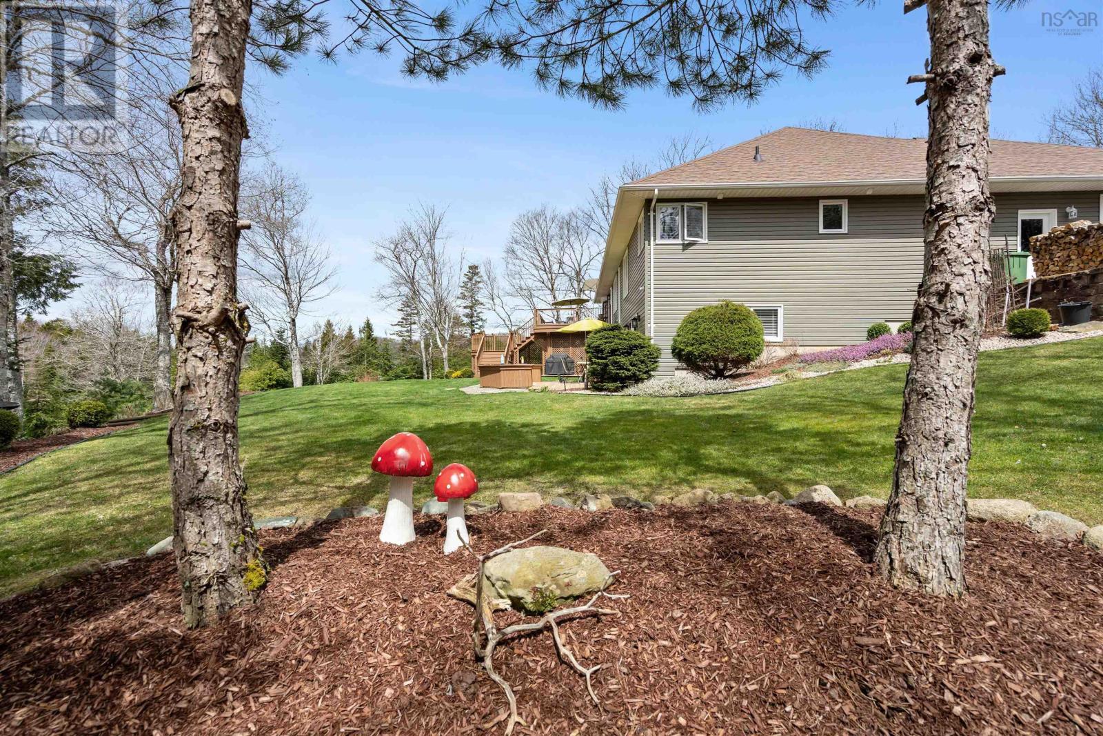 Property at 182 Thompson Run image 3