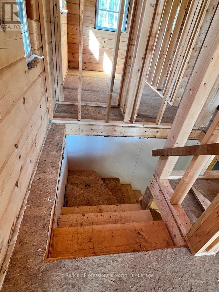 6587 Elephant Lake Road, Dysart Et Al (Harcourt), Ontario  K0L 1X0 - Photo 10 - X12106084