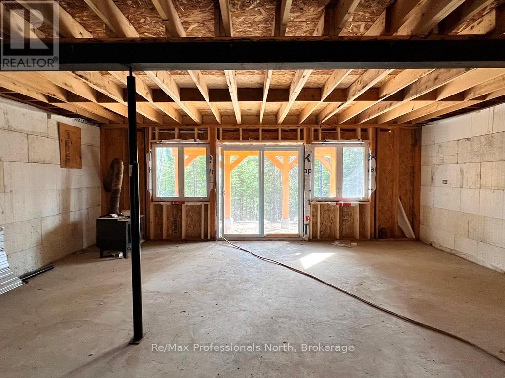 6587 Elephant Lake Road, Dysart Et Al (Harcourt), Ontario  K0L 1X0 - Photo 13 - X12106084