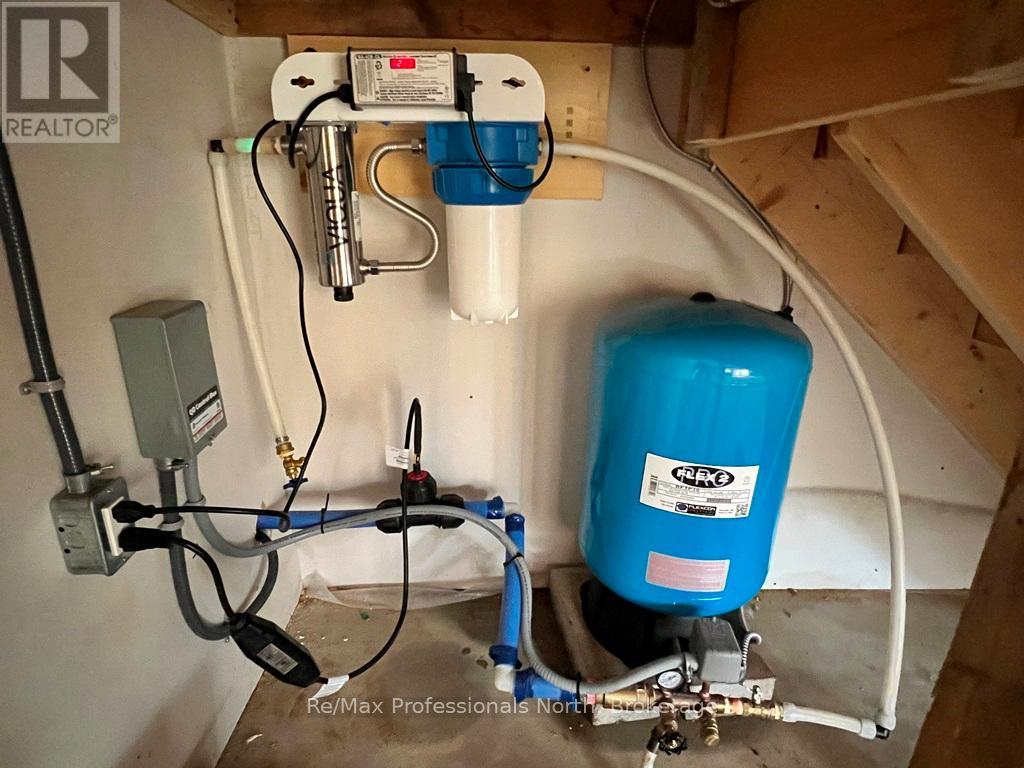 6587 Elephant Lake Road, Dysart Et Al (Harcourt), Ontario  K0L 1X0 - Photo 14 - X12106084