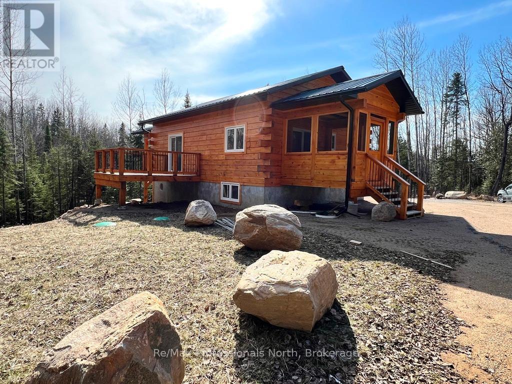 6587 Elephant Lake Road, Dysart Et Al (Harcourt), Ontario  K0L 1X0 - Photo 17 - X12106084