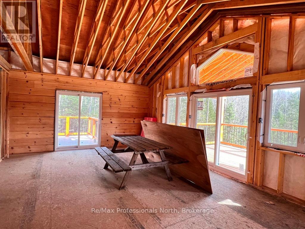 6587 Elephant Lake Road, Dysart Et Al (Harcourt), Ontario  K0L 1X0 - Photo 2 - X12106084