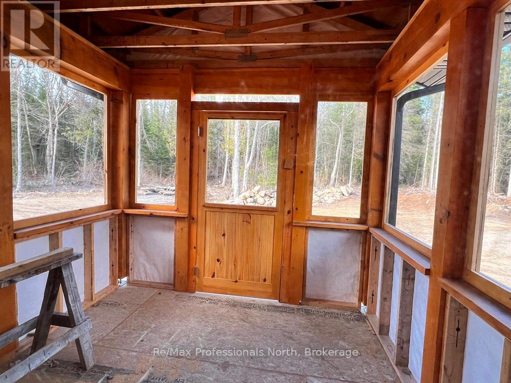 6587 Elephant Lake Road, Dysart Et Al (Harcourt), Ontario  K0L 1X0 - Photo 5 - X12106084