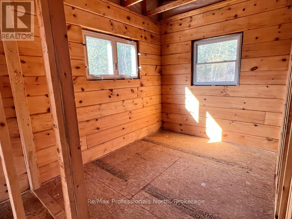 6587 Elephant Lake Road, Dysart Et Al (Harcourt), Ontario  K0L 1X0 - Photo 6 - X12106084