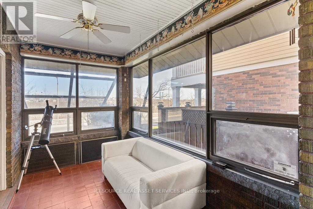 5207 River Road, Niagara Falls (Downtown), Ontario  L2E 3G9 - Photo 10 - X12098893
