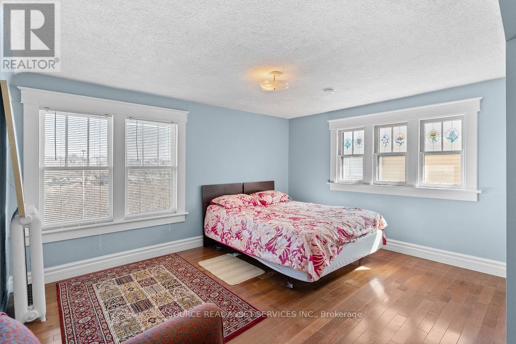 5207 River Road, Niagara Falls (Downtown), Ontario  L2E 3G9 - Photo 17 - X12098893