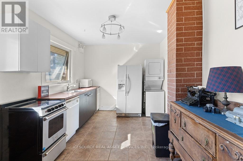 5207 River Road, Niagara Falls (Downtown), Ontario  L2E 3G9 - Photo 6 - X12098893