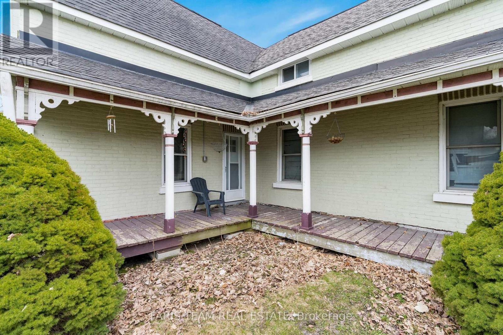Property at 10 WOLFE STREET image 4