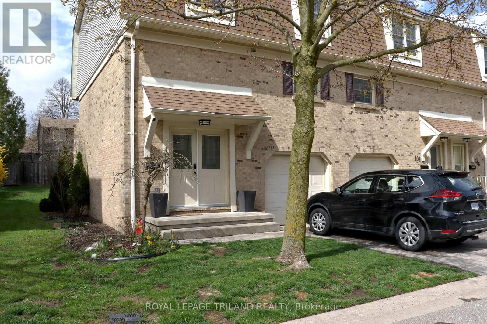 102 - 900 POND VIEW ROAD, London South, Ontario