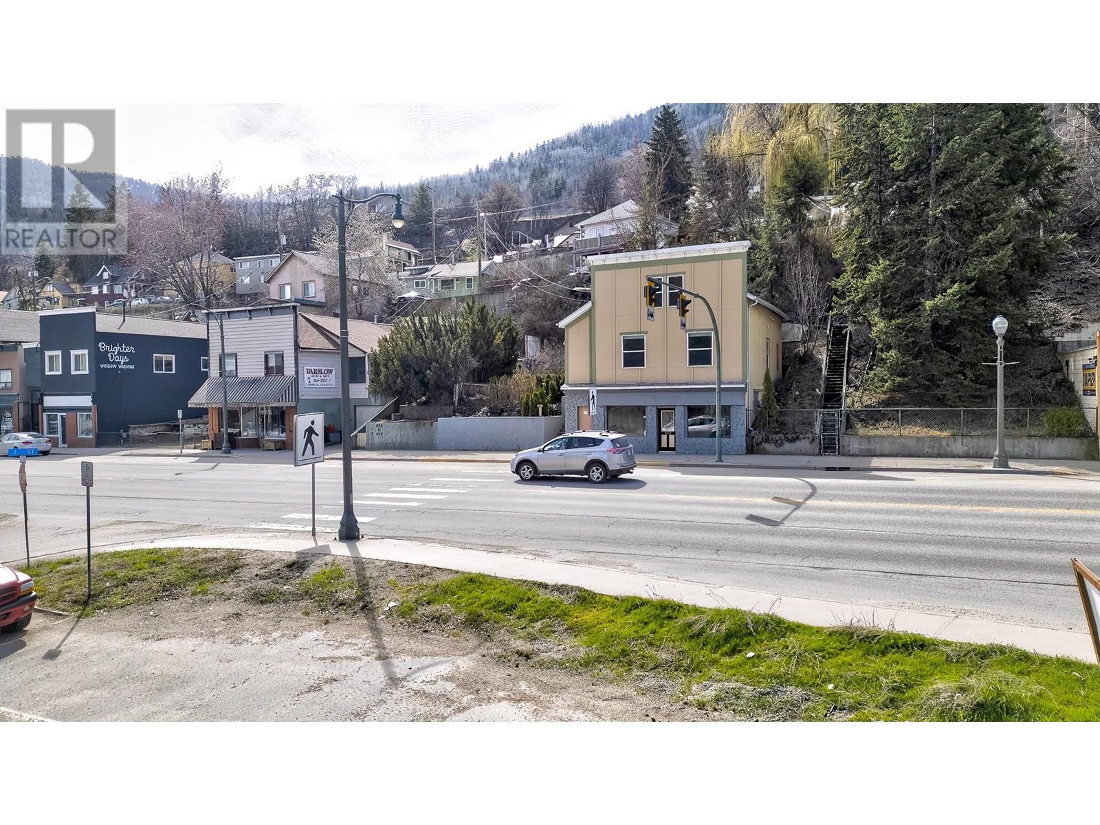 792 Rossland Avenue, Trail, British Columbia  V1R 3N3 - Photo 3 - 10344987