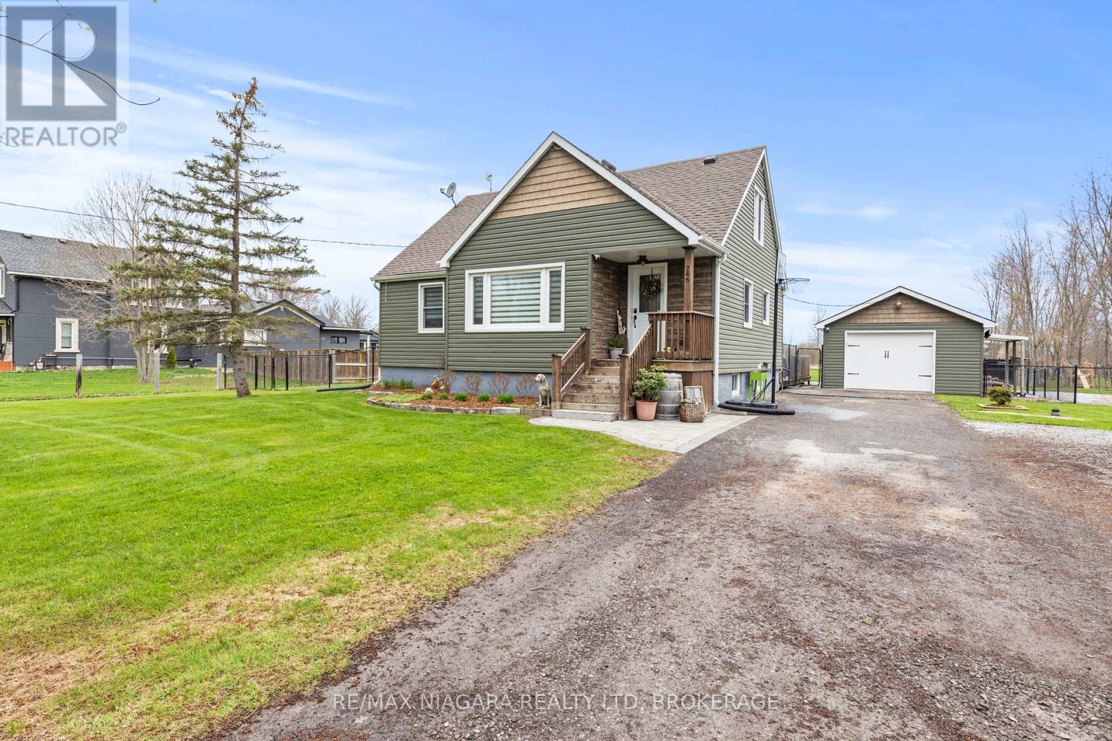 Property at 746 FORKS ROAD image 3