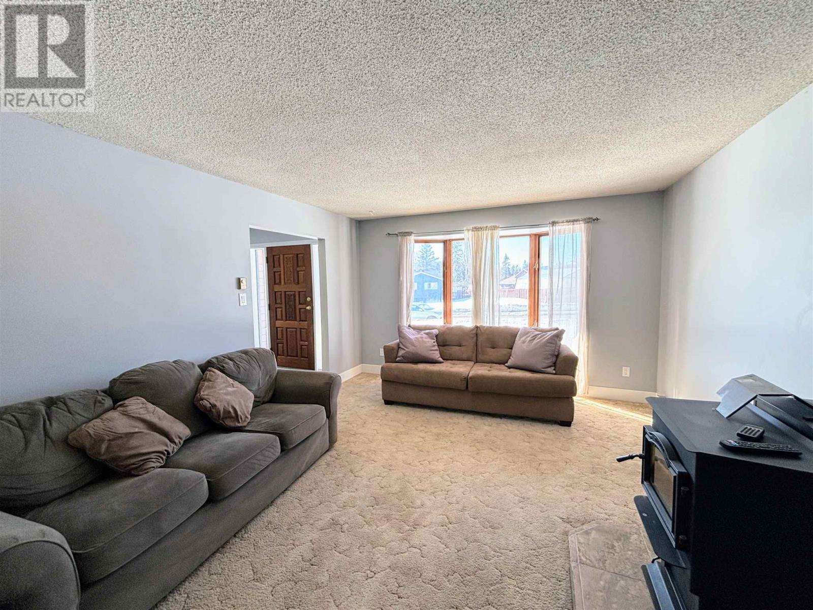 4 Nugget St, Marathon, Ontario  P0T 2E0 - Photo 11 - TB250656