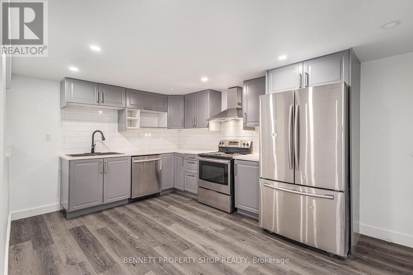 6723 Cedar Acres Drive, Ottawa, Ontario  K4P 1G4 - Photo 15 - X12104868