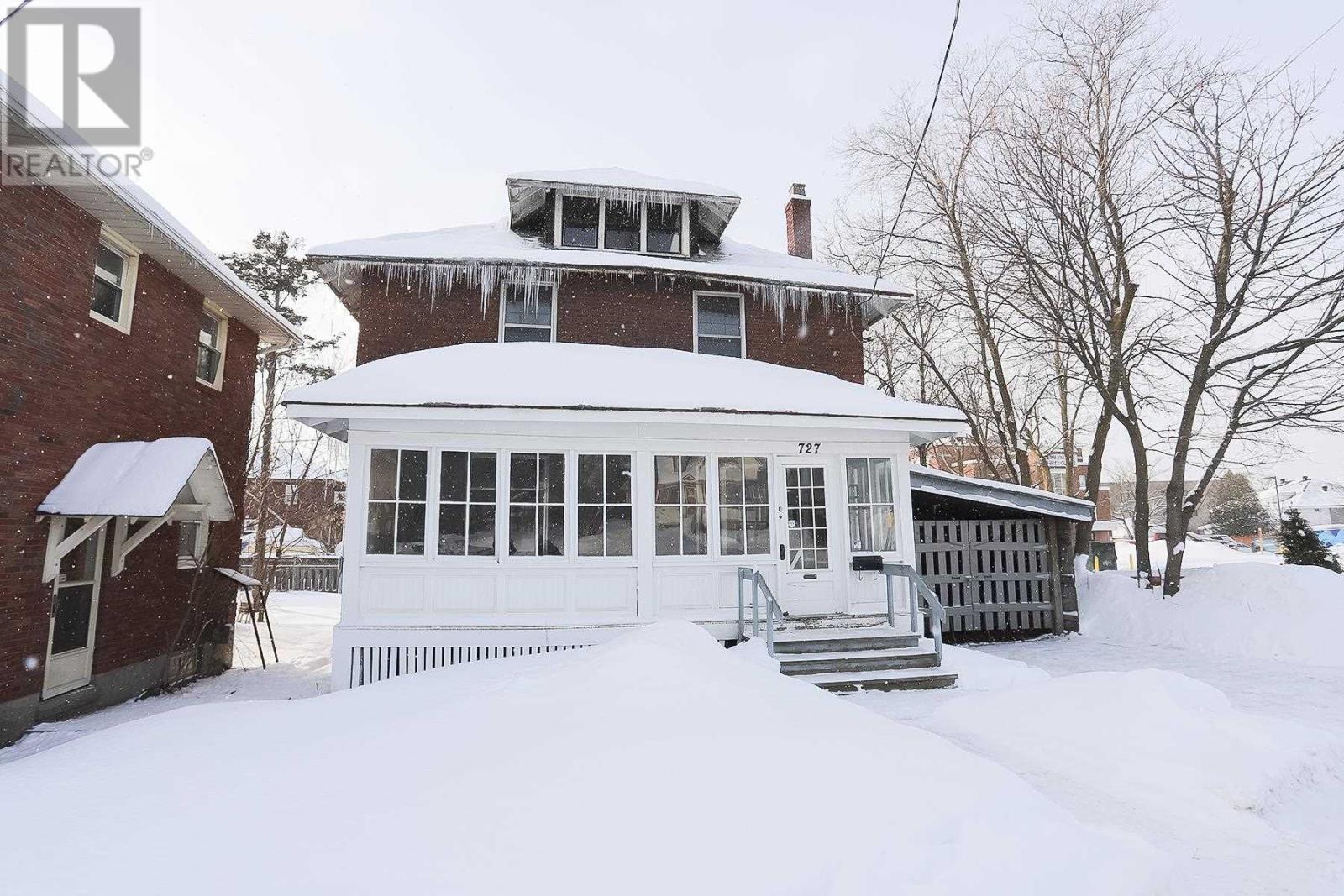 727 Wellington St E, Sault Ste. Marie, Ontario  P6A 2M8 - Photo 3 - SM250116