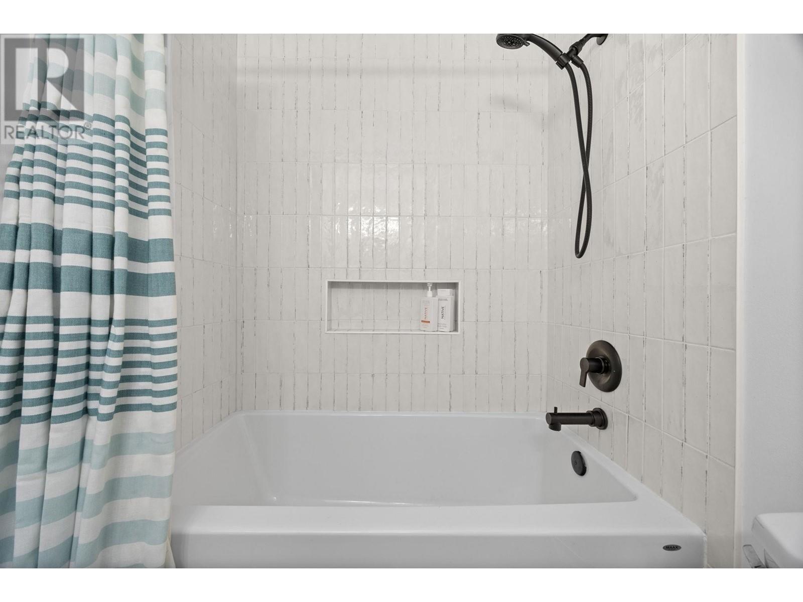 Property at 11226 Mimac Road image 3