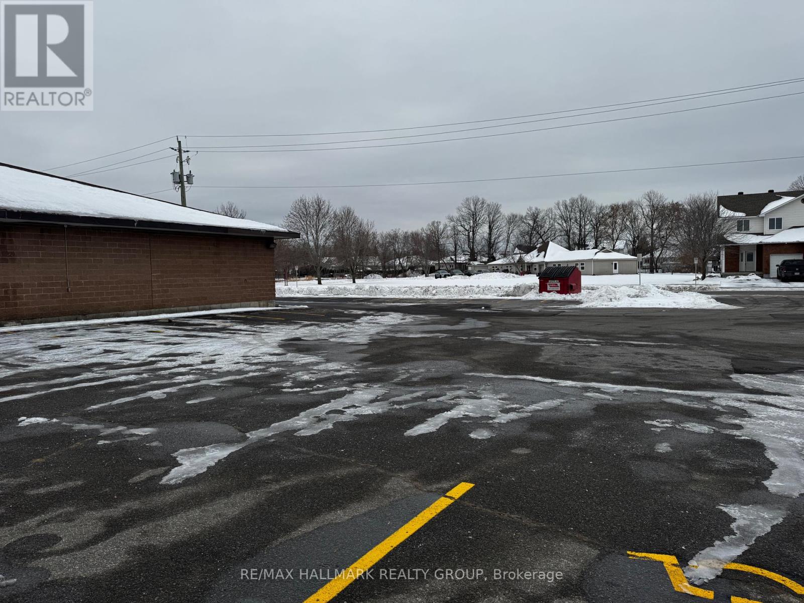 200 - 6179 Perth Street S, Ottawa, Ontario  K0A 2Z0 - Photo 2 - X12106162