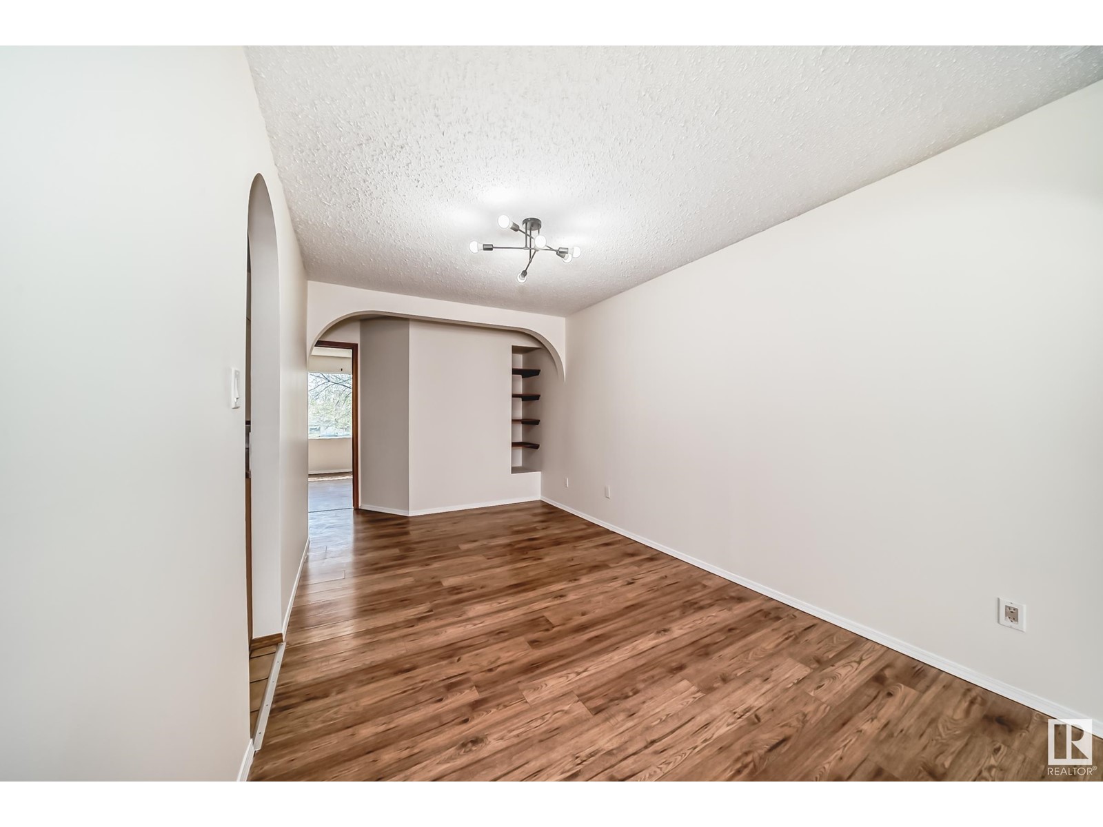 Property at 10304 166 AV NW image 2