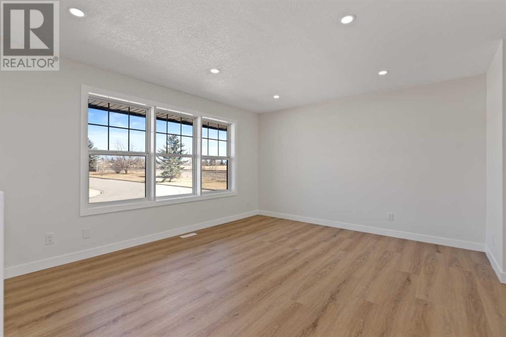 655 Penbrooke Road Se, Calgary, Alberta  T2A 3S9 - Photo 4 - A2209255