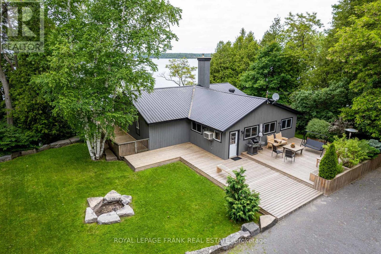 1329 Trappers Lane, Douro-Dummer, Ontario  K0L 2H0 - Photo 27 - X12103784