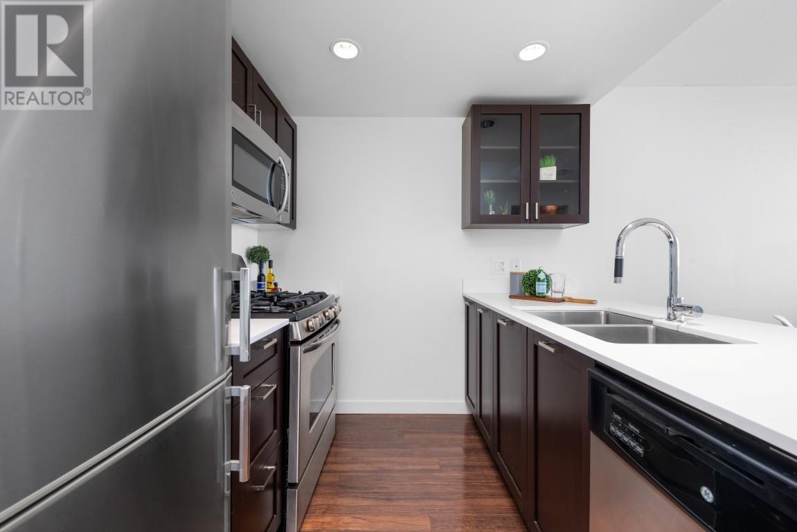 Listing Picture 4 of 27 : 2008 4815 ELDORADO MEWS, Vancouver / 溫哥華 - 魯藝地產 Yvonne Lu Group - MLS Medallion Club Member