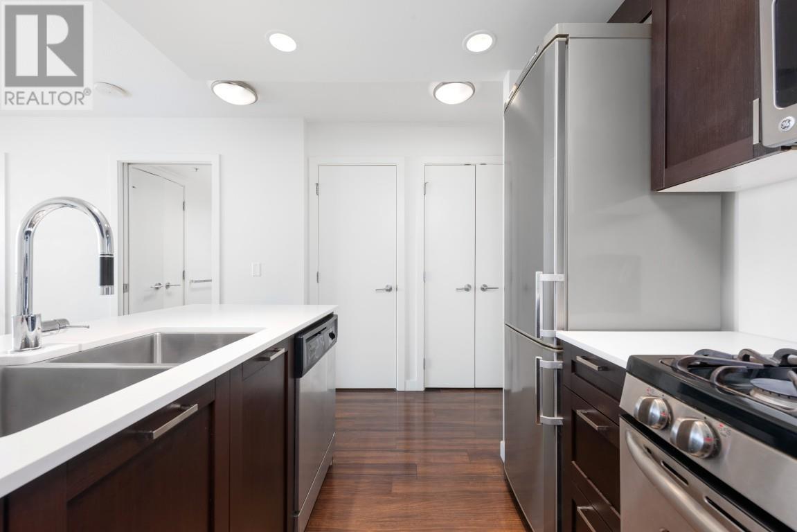 Listing Picture 5 of 27 : 2008 4815 ELDORADO MEWS, Vancouver / 溫哥華 - 魯藝地產 Yvonne Lu Group - MLS Medallion Club Member