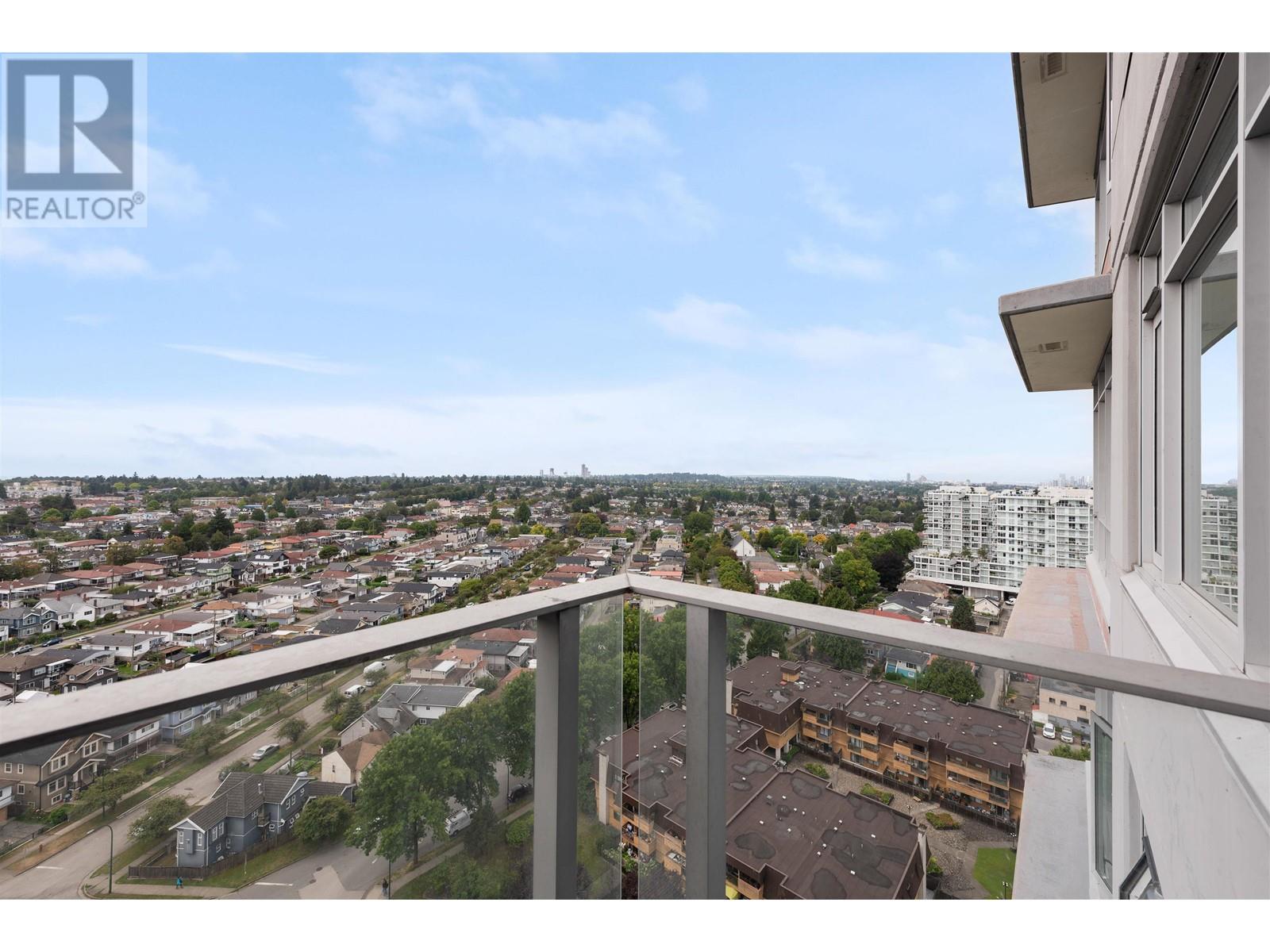 Listing Picture 17 of 27 : 2008 4815 ELDORADO MEWS, Vancouver / 溫哥華 - 魯藝地產 Yvonne Lu Group - MLS Medallion Club Member