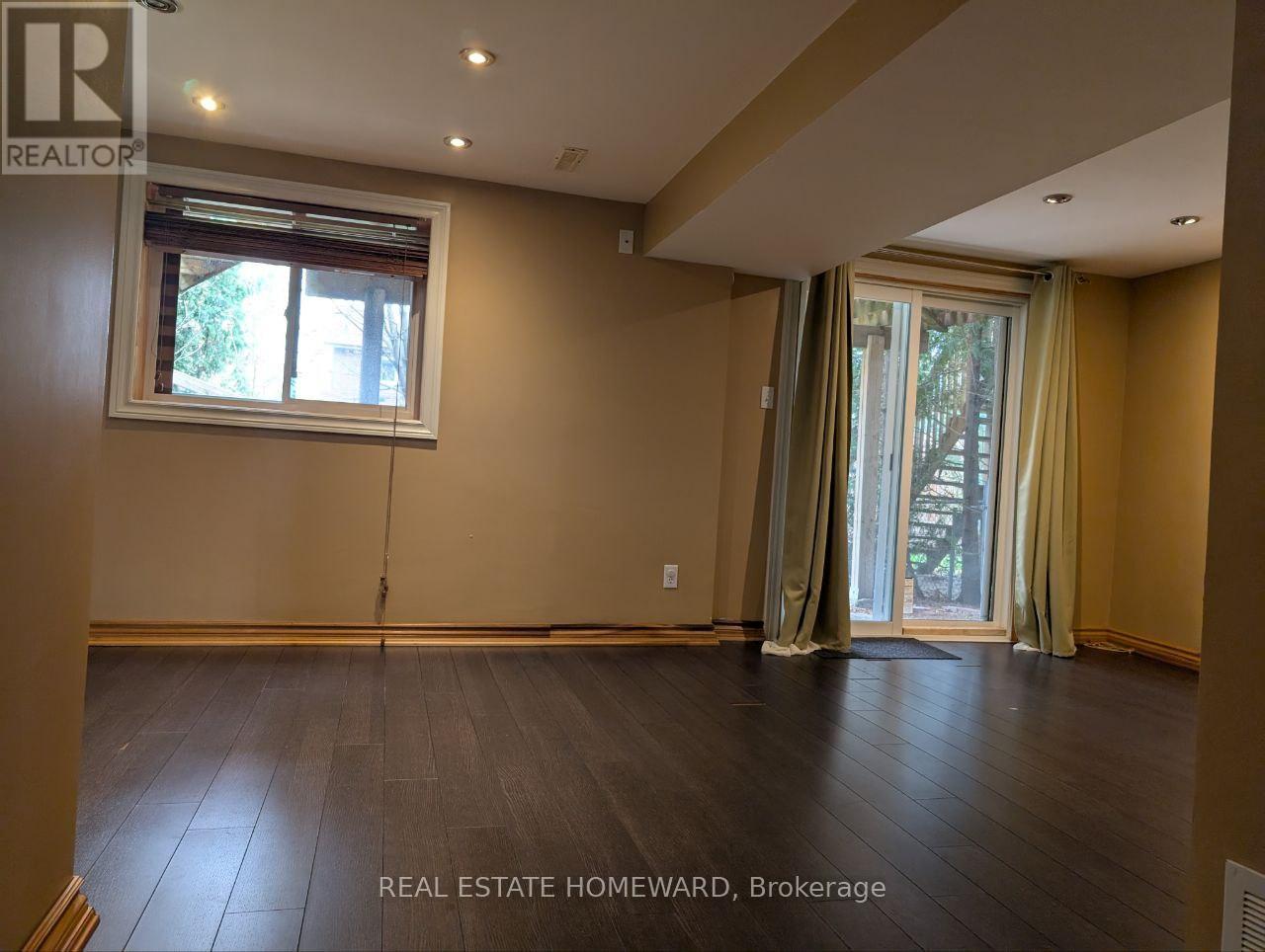 W/o - 63 Don Head Village Boulevard, Richmond Hill, Ontario  L4C 7M9 - Photo 2 - N12106184