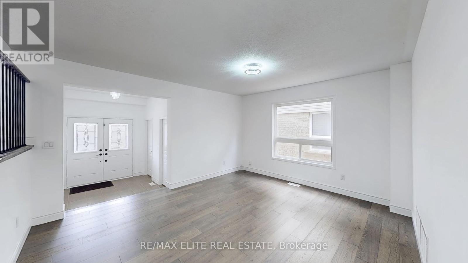 Property at 558 OLDMAN ROAD image 5