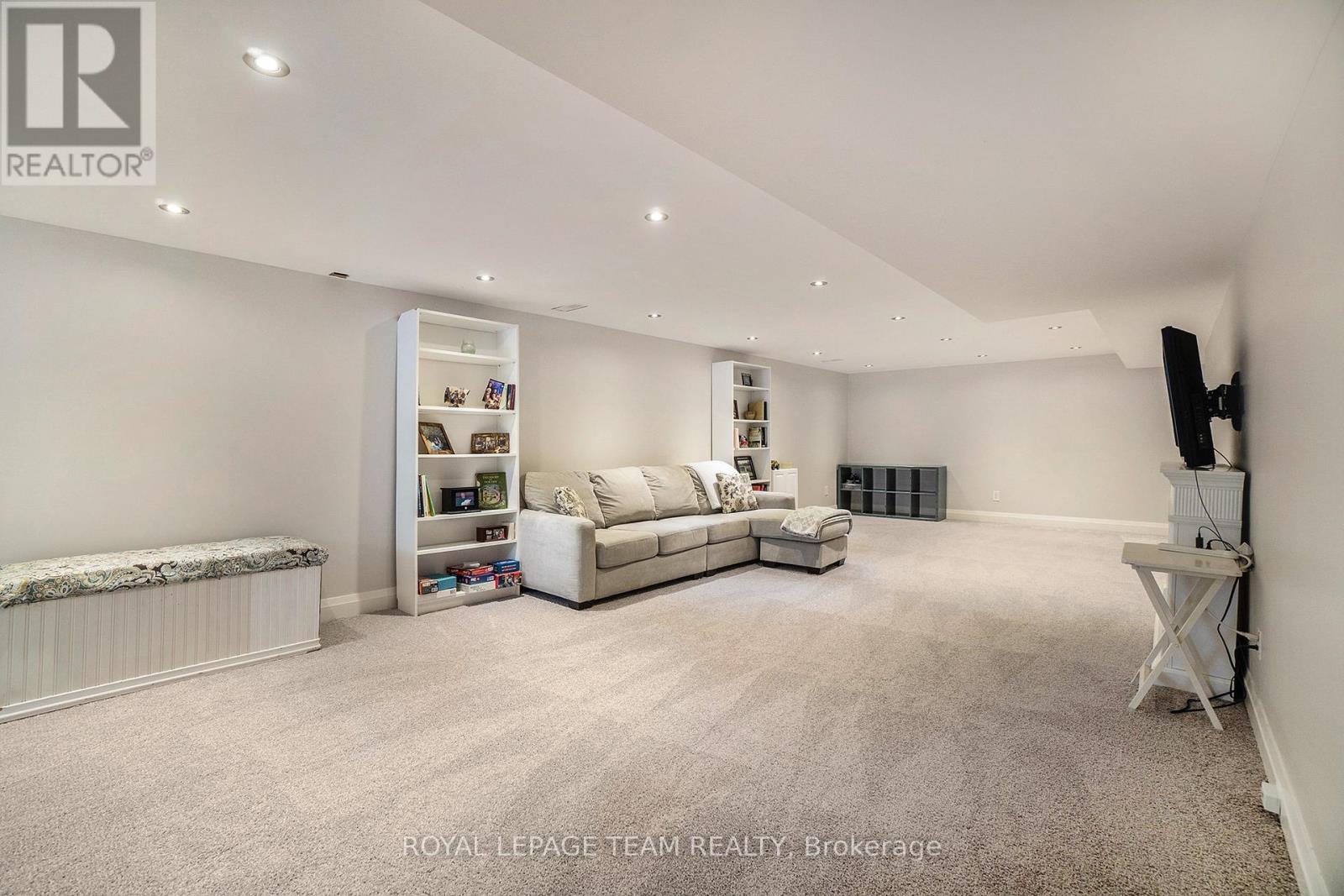 39 Cramer Drive, Ottawa, Ontario  K2H 5X6 - Photo 22 - X12073921