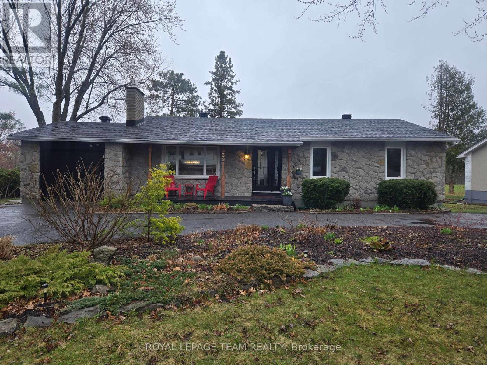 Property at 39 CRAMER DRIVE image 3