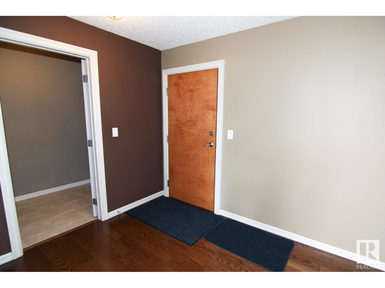 Property at #218 13830 150 AV NW image 3