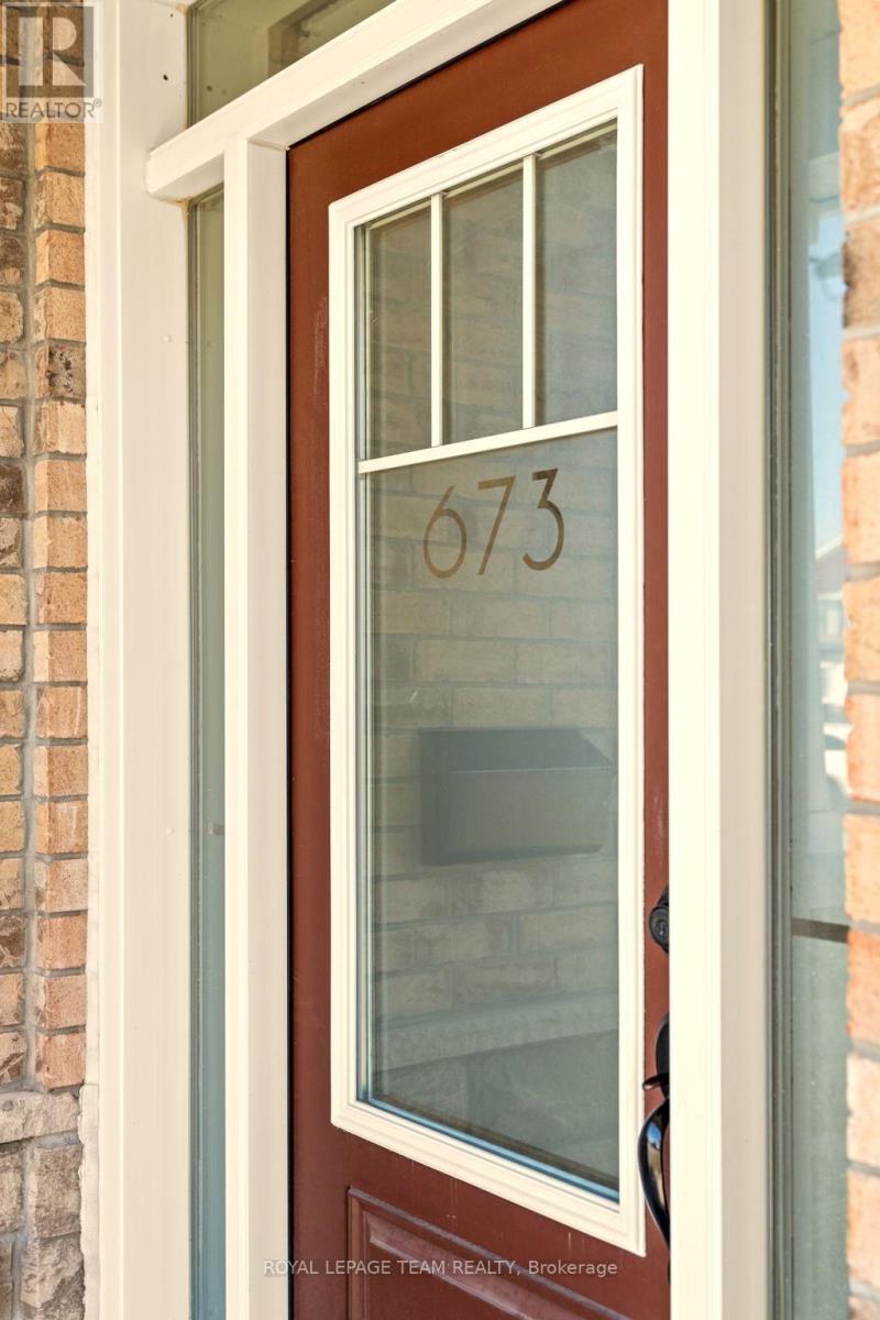 Property at 673 RYE GRASS WAY image 2