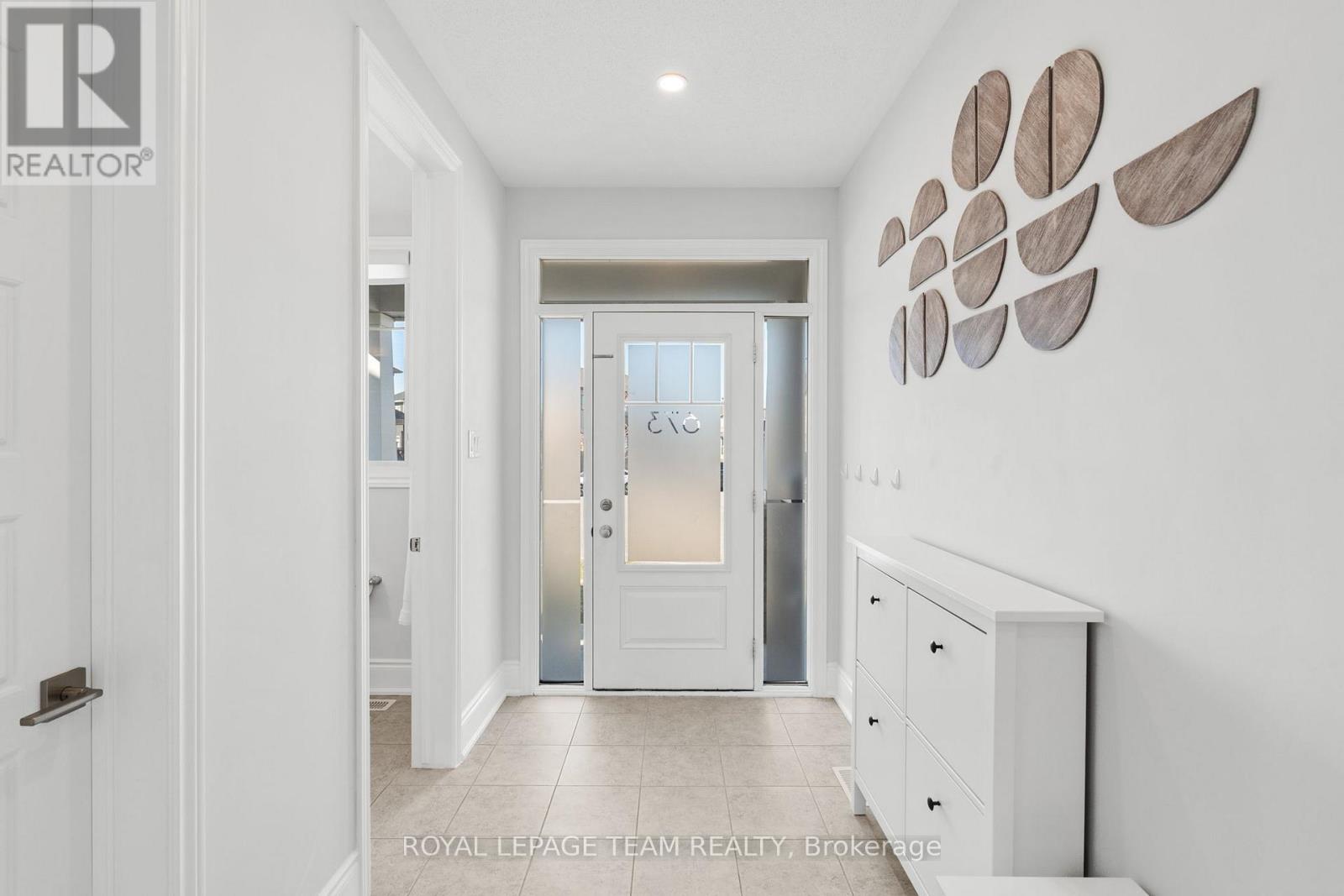 Property at 673 RYE GRASS WAY image 3