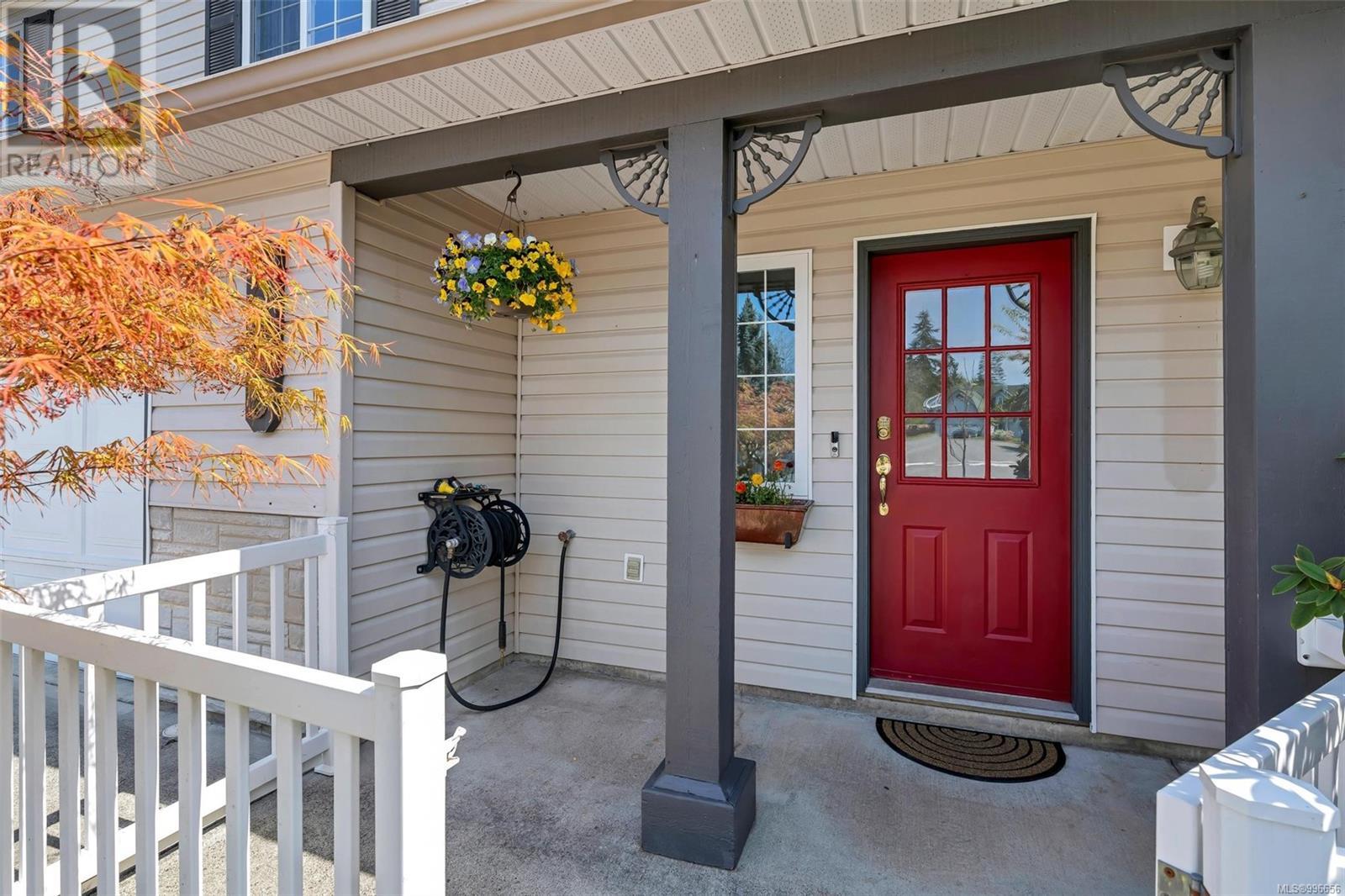 Property at 5255 Cormorant Pl image 3