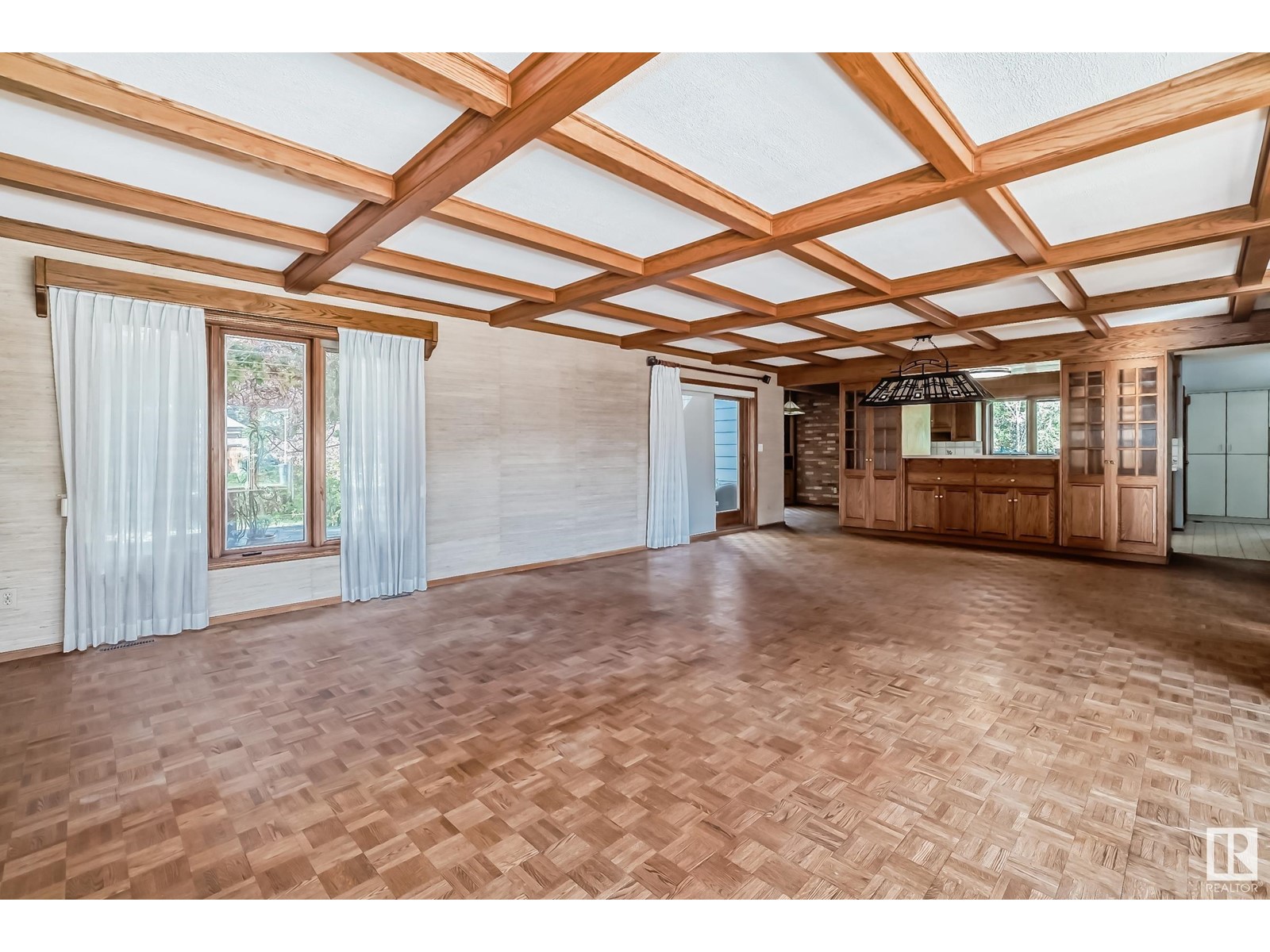 Property at 8 Morel CR image 3