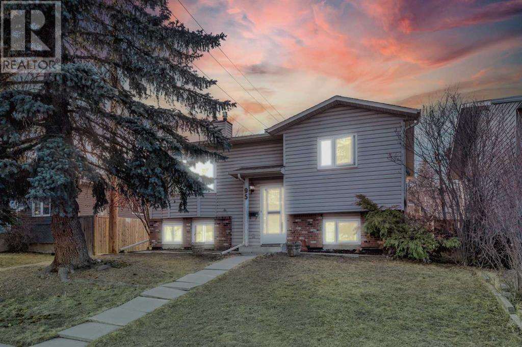 Property at 95 MacEwan Glen Road NW image 1