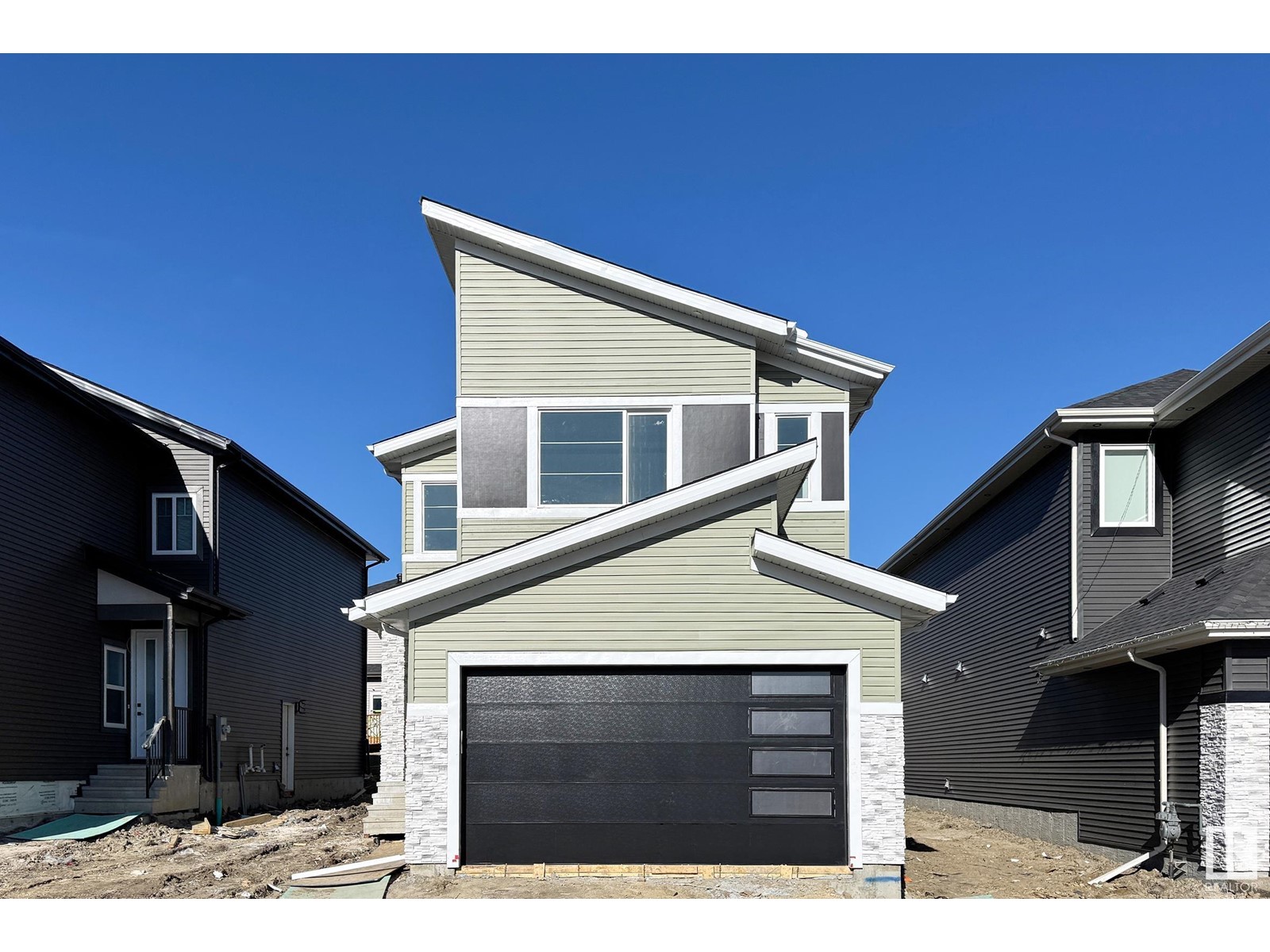 Property at 5943 17 ST NE image 2