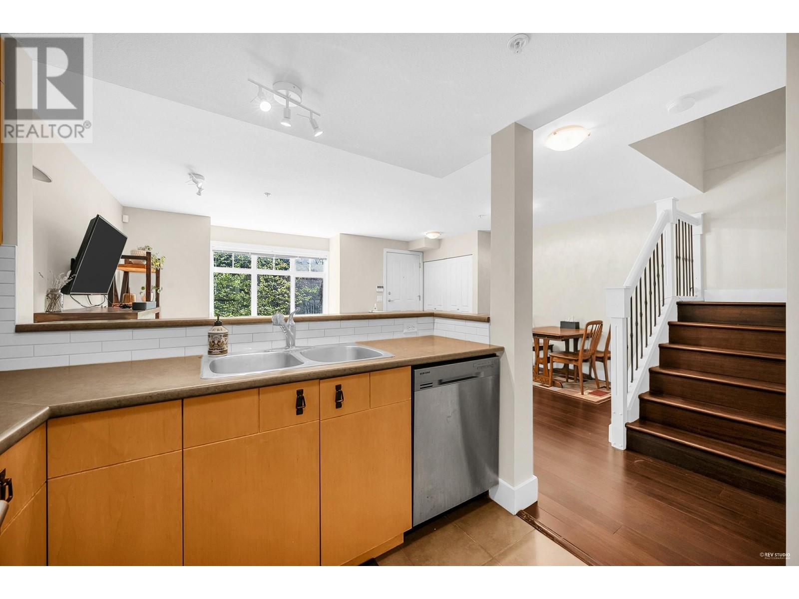 28 7428 Southwynde Avenue, Burnaby, British Columbia  V3N 0A1 - Photo 12 - R2993132