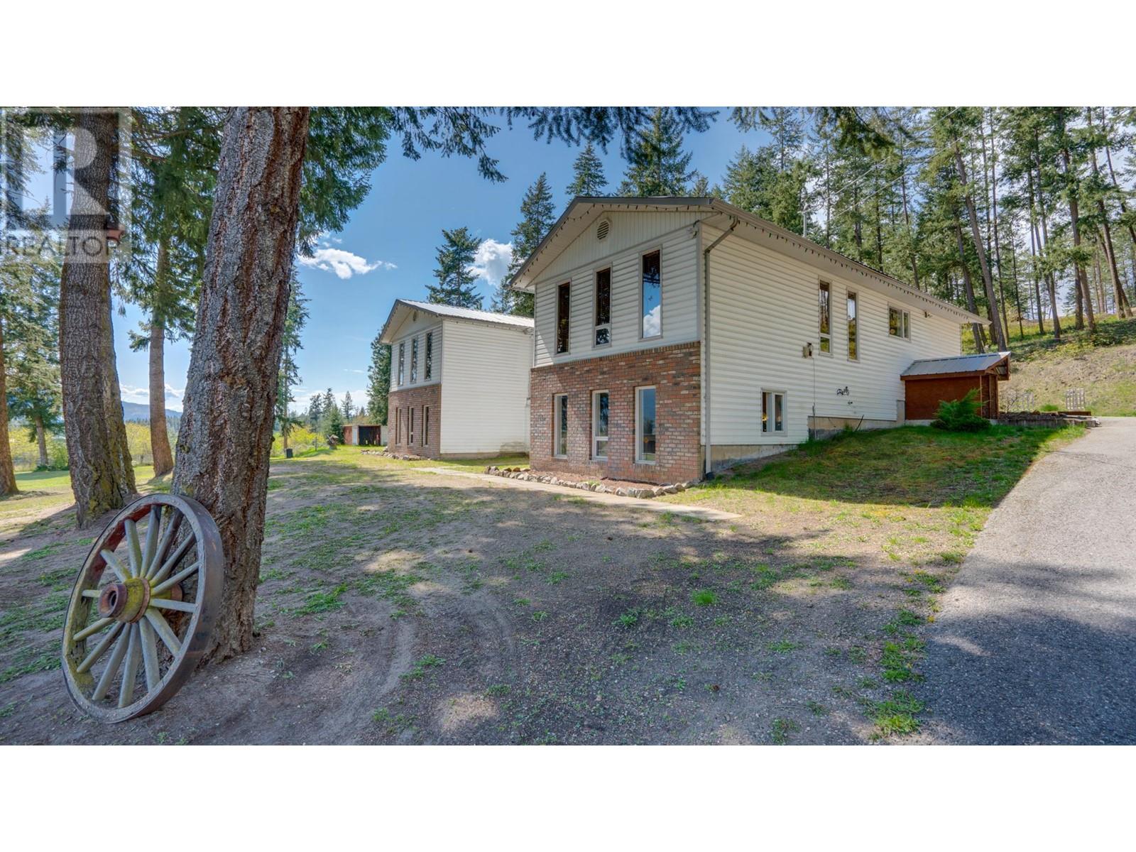 4851 Lansdowne Road, Spallumcheen, British Columbia