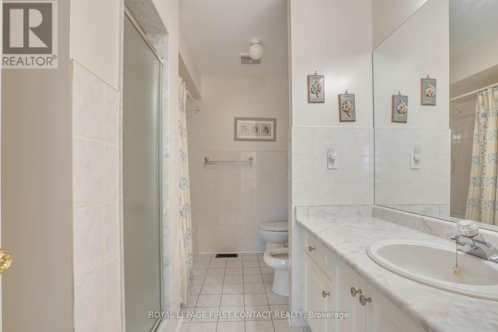 101a Benson Avenue, Richmond Hill, Ontario  L4C 4E5 - Photo 20 - N12105972
