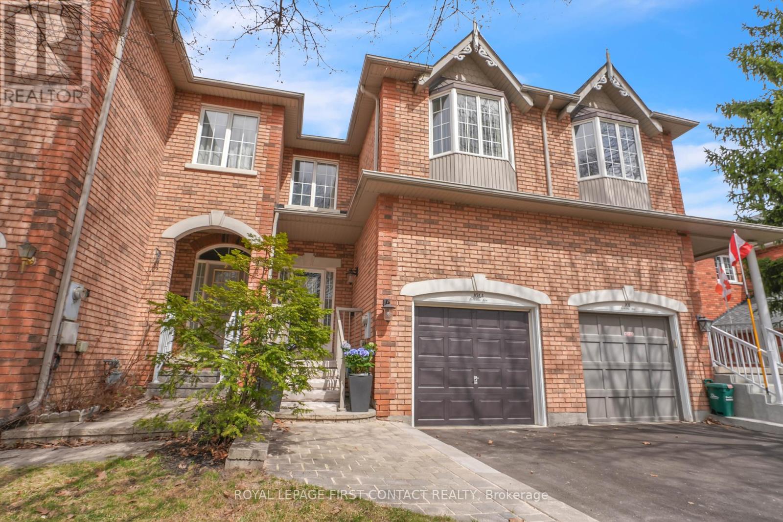 101a Benson Avenue, Richmond Hill, Ontario  L4C 4E5 - Photo 2 - N12105972