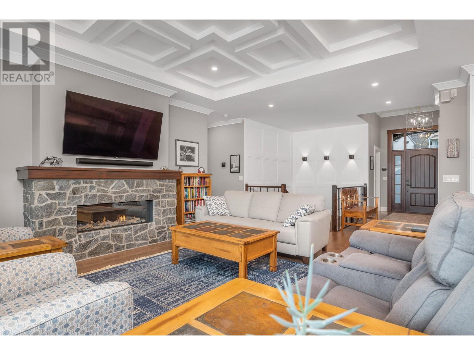 Property at 8891 Braeburn Drive image 4
